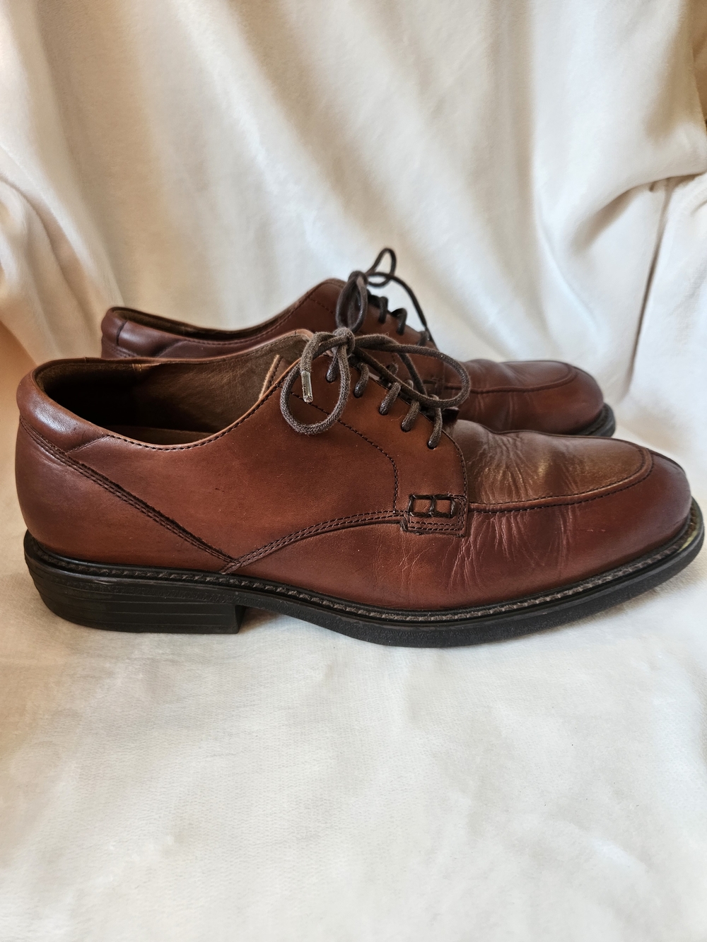 Florsheim Milford Comfortech Men's Classic Brown Leather Lace-Up Dress Shoes 11M